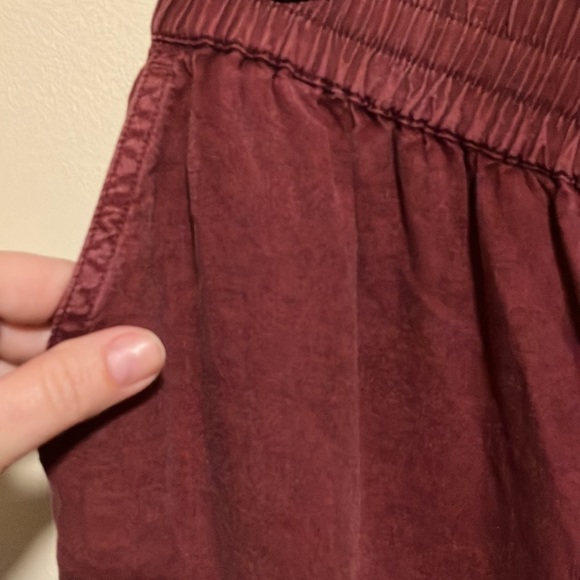 Wonderly Linen & Lyocell Joggers Plus Sz 2Xl in Burgundy - Picture 4 of 10